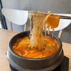 正修附近美食|MA SI DA|文青韓式料理,平價大份量的正修科大學生愛店 高雄市韓式泡菜料理|MASISO