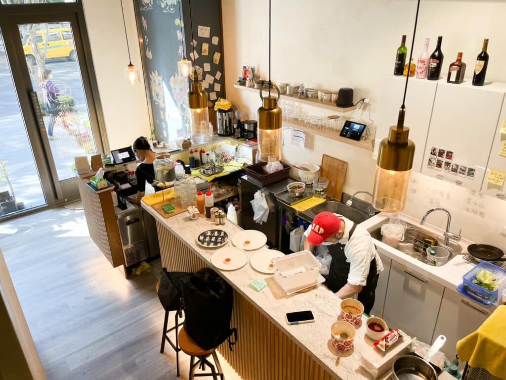 高雄早午餐|周氏本舖Chou's Brunch|用新鮮美味,抓住你的胃 前鎮早午餐|周氏本舖Chou's Brunch|一樓