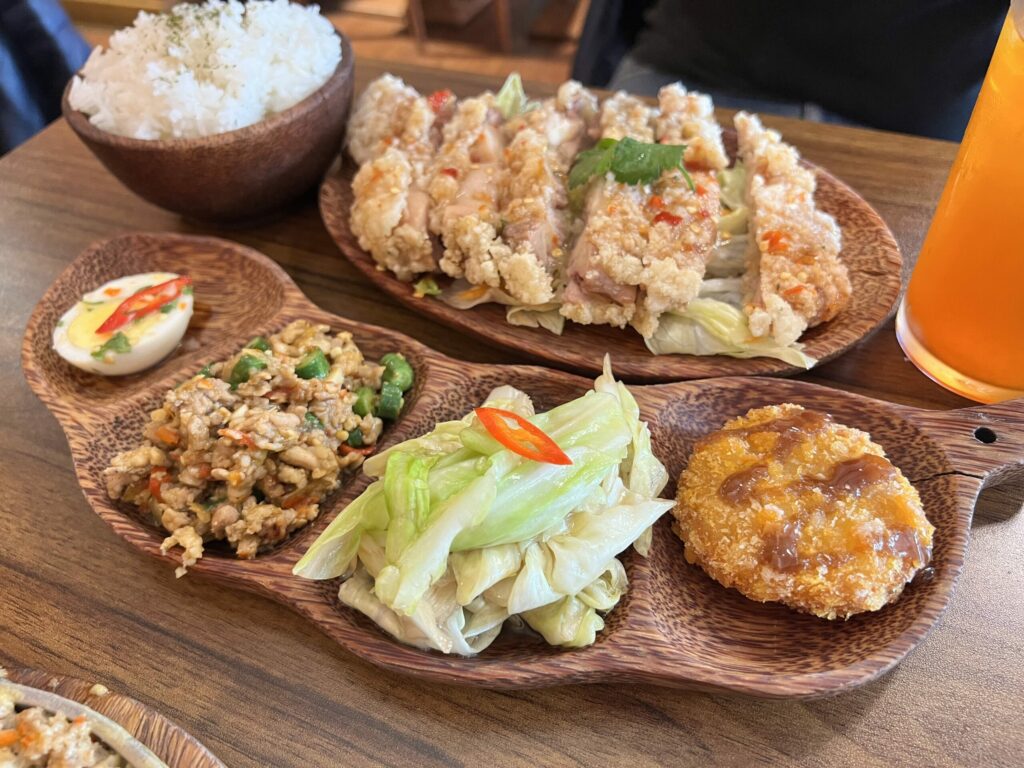 江子翠早午餐|泰之初Brunch|晚餐也吃得到泰式早午餐,份量超多超滿足 江子翠早午餐推薦|板橋早午餐推薦|泰之初Brunch