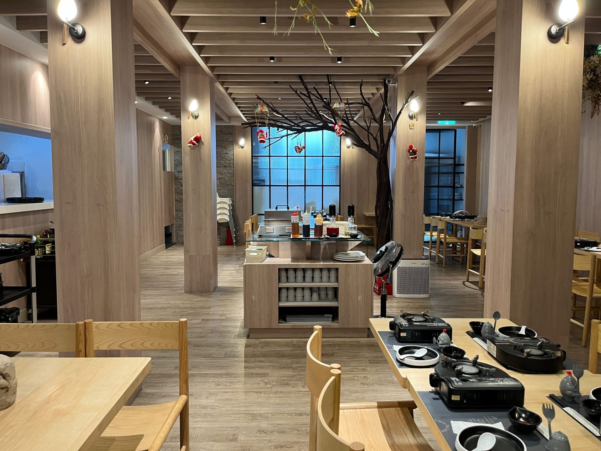 初心野獅|評價、菜單、必點、價格全攻略!美術館附近的質感個人小火鍋 初心野獅|鄰近美術館的質感個人小火鍋,特色法式招牌原味高湯