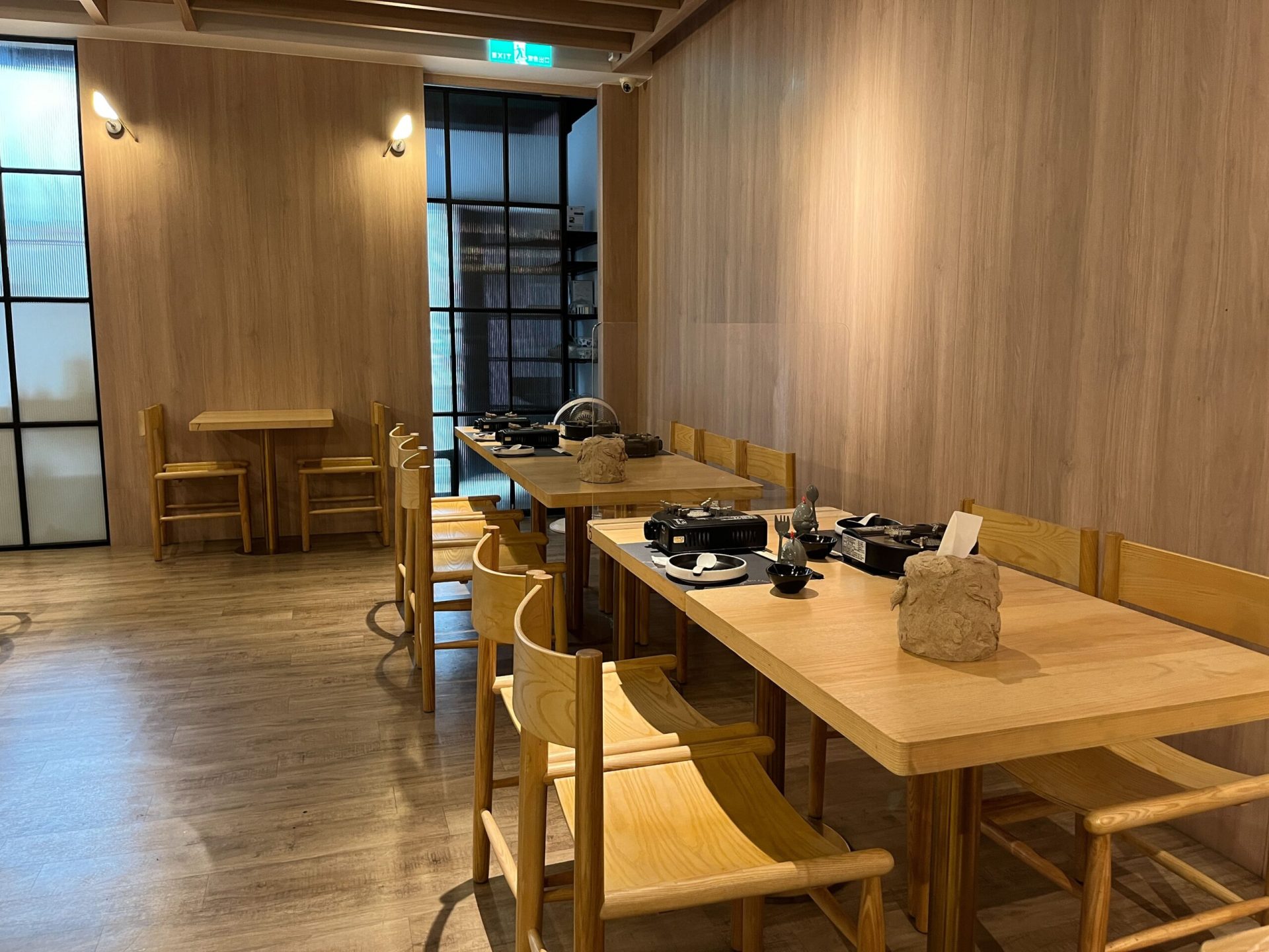 初心野獅|評價、菜單、必點、價格全攻略!美術館附近的質感個人小火鍋 高雄火鍋推薦|初心野獅