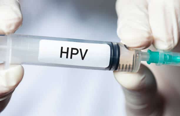 HPV疫苗可以預防子宮頸癌,男生也能打?何時打、哪些人適合接種?7個疫苗QA一次告訴你! HPV疫苗男性疫苗 ?何時打、哪些人適合接種?7個疫苗QA一次告訴你!