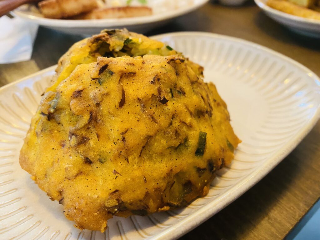 高雄美食小吃|日腸小室 傳承阿嬤的傳統攤仔好滋味,食光機帶你回到30年代 高雄蚵嗲推薦、鼓山區小吃