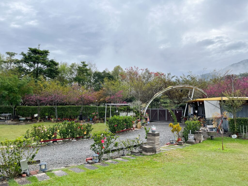 虎嘯山莊飛行傘