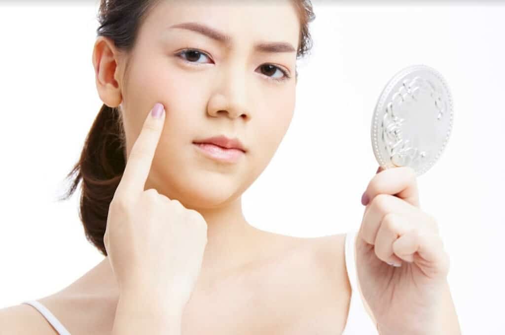 揮別秋冬乾燥肌,保養7要點,一個都不要落下! 肌膚乾燥原因?為什麼我的臉會這麼乾?