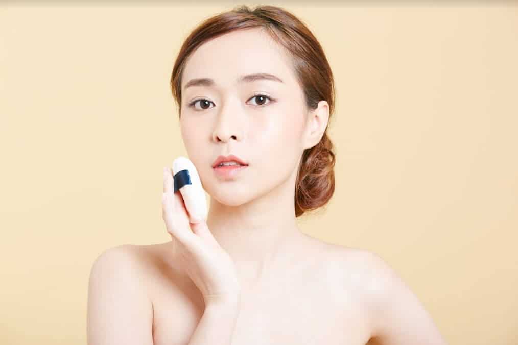 『戴口罩不脫妝』三明治定妝法X定妝噴霧、蜜粉,12小時長效維持妝感不融化! 叮咚News|分享新奇與樂趣