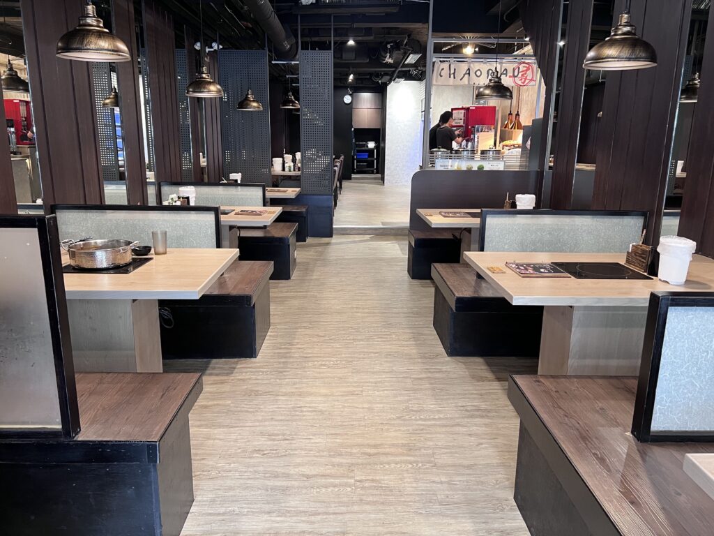 北部最強「壽喜燒」潮肉|平日午餐只要399 和牛吃到飽還有多元鍋底 照片2-店內座位