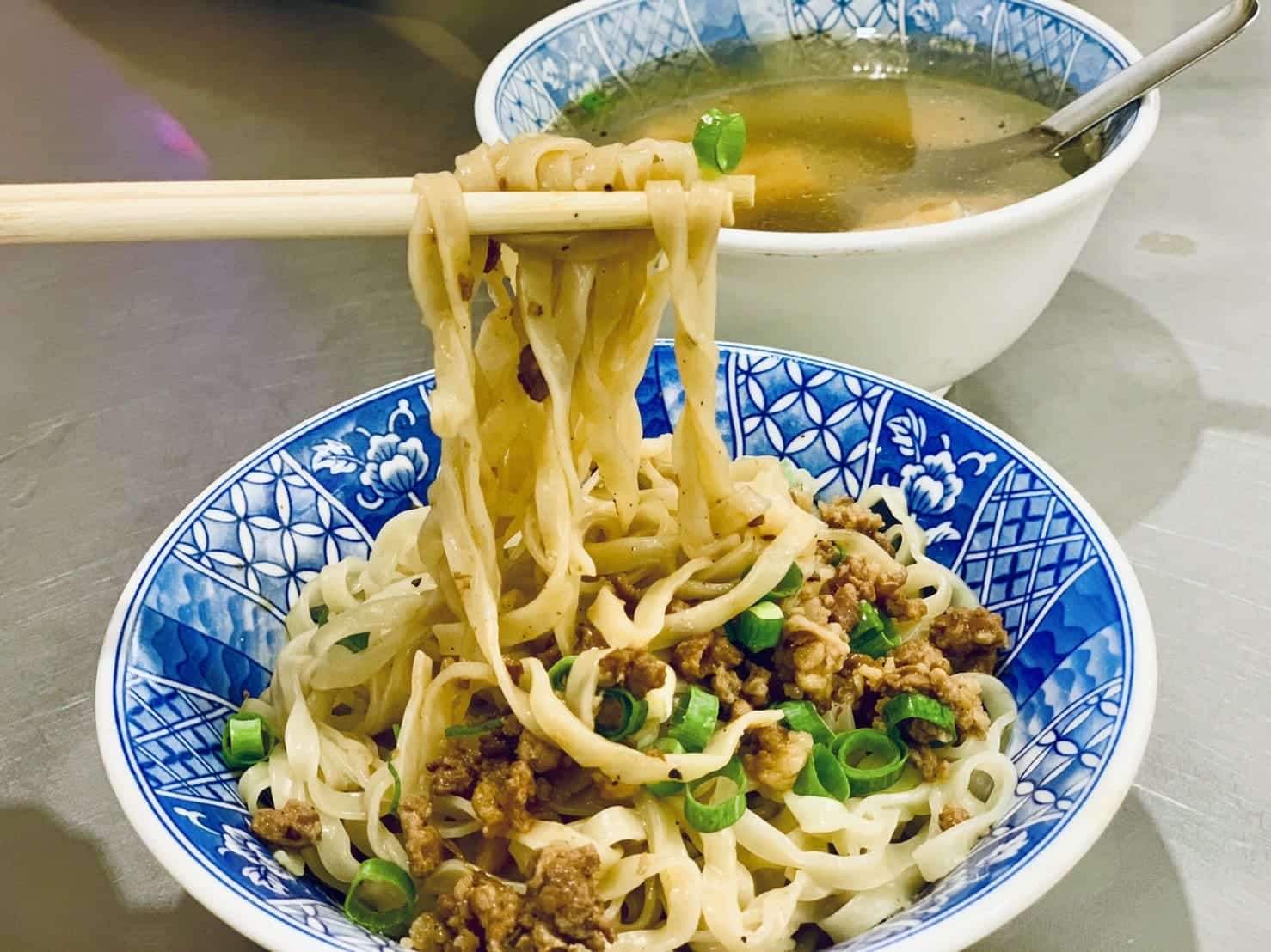台中BRT「一日遊路線」帶你輕鬆玩!搭乘公車走訪台中舊城、盤點老字號小吃、必去文青打卡景點! 叮咚News|分享新奇與樂趣