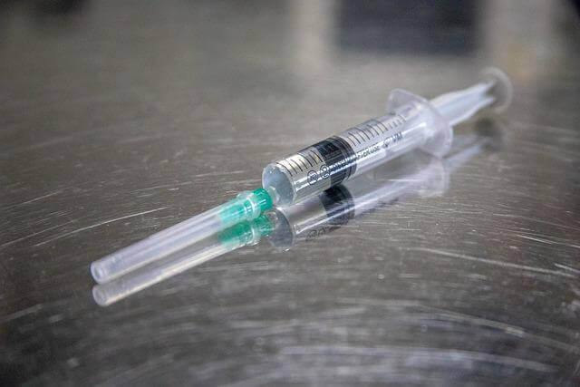 貓咪疫苗|施打預防針完整攻略,什麼時候打?多少錢?怎麼挑適合的疫苗? 叮咚News|分享新奇與樂趣