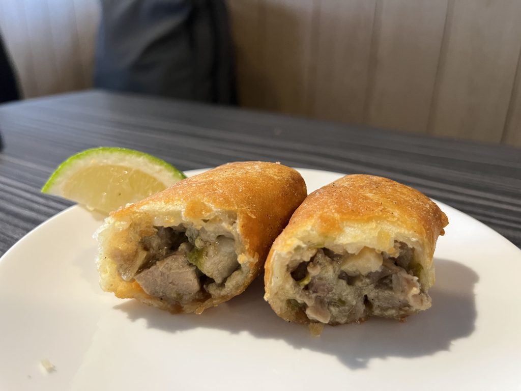 漢堡克Burger Gram|自製鮮絞肉排,爆汁在你舌尖!必推炭烤鳳梨、酒漬洋蔥堡 漢堡克餐點