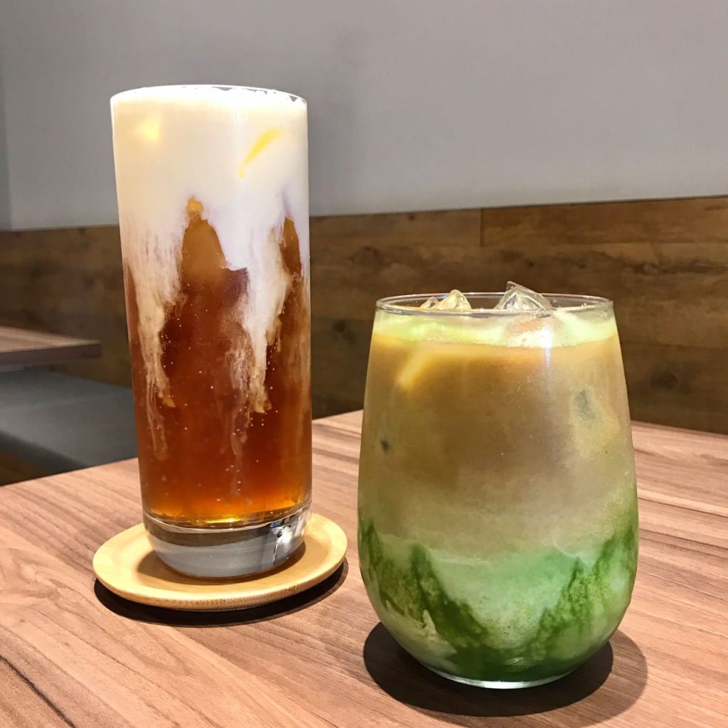 查壹茶|藝廊般台中文青咖啡廳!感受流心抹茶巴斯克、爆漿可頌鬆餅的魅力~ 查壹茶|台中文青咖啡廳!