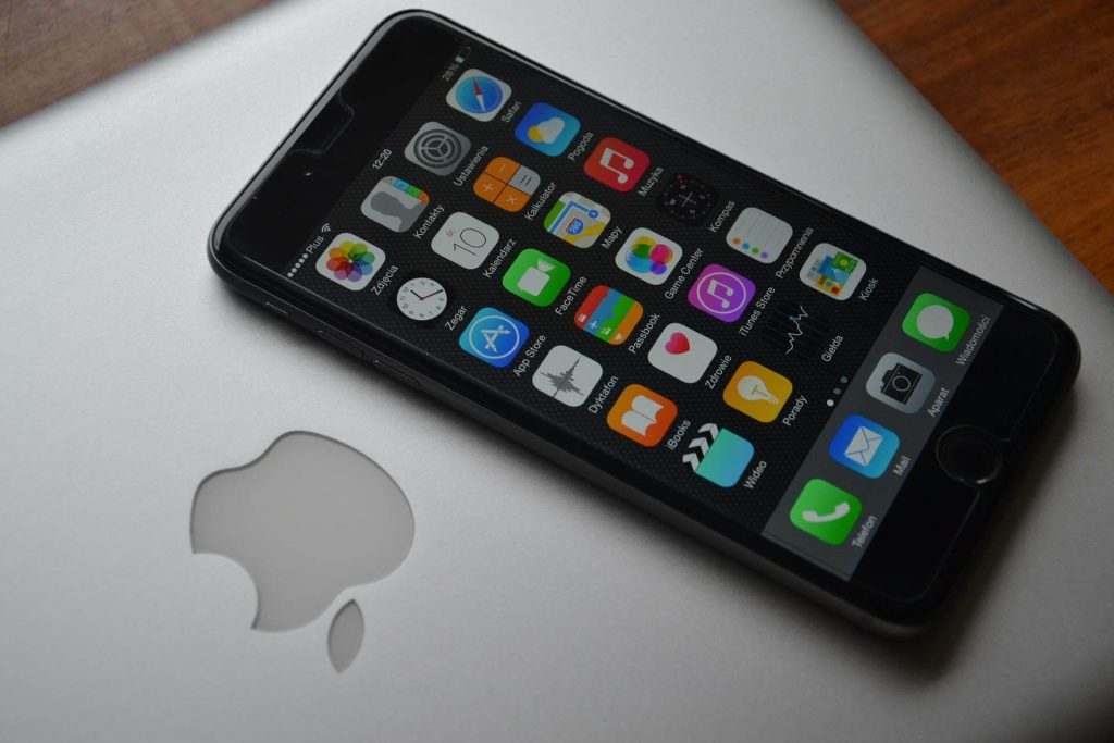這些行為都在減少iPhone的壽命!你中了幾個?手機保養懶人包大公開 叮咚News|分享新奇與樂趣