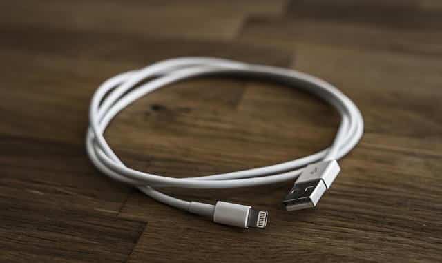 iPhone無法充電好頭痛?3方向找出原因解決問題!同時教你5招充電好習慣 叮咚News|分享新奇與樂趣