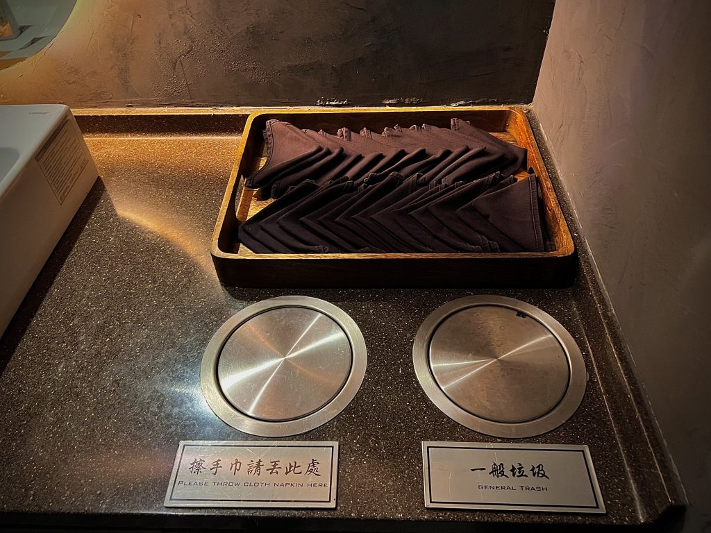 東區餐酒館 Reply Taipei|全台首間「環境友善」創意調酒吧 Reply 專用擦手巾