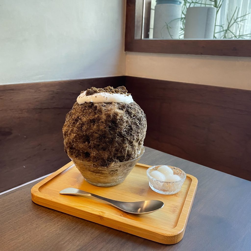 焙茶牛奶日式刨冰