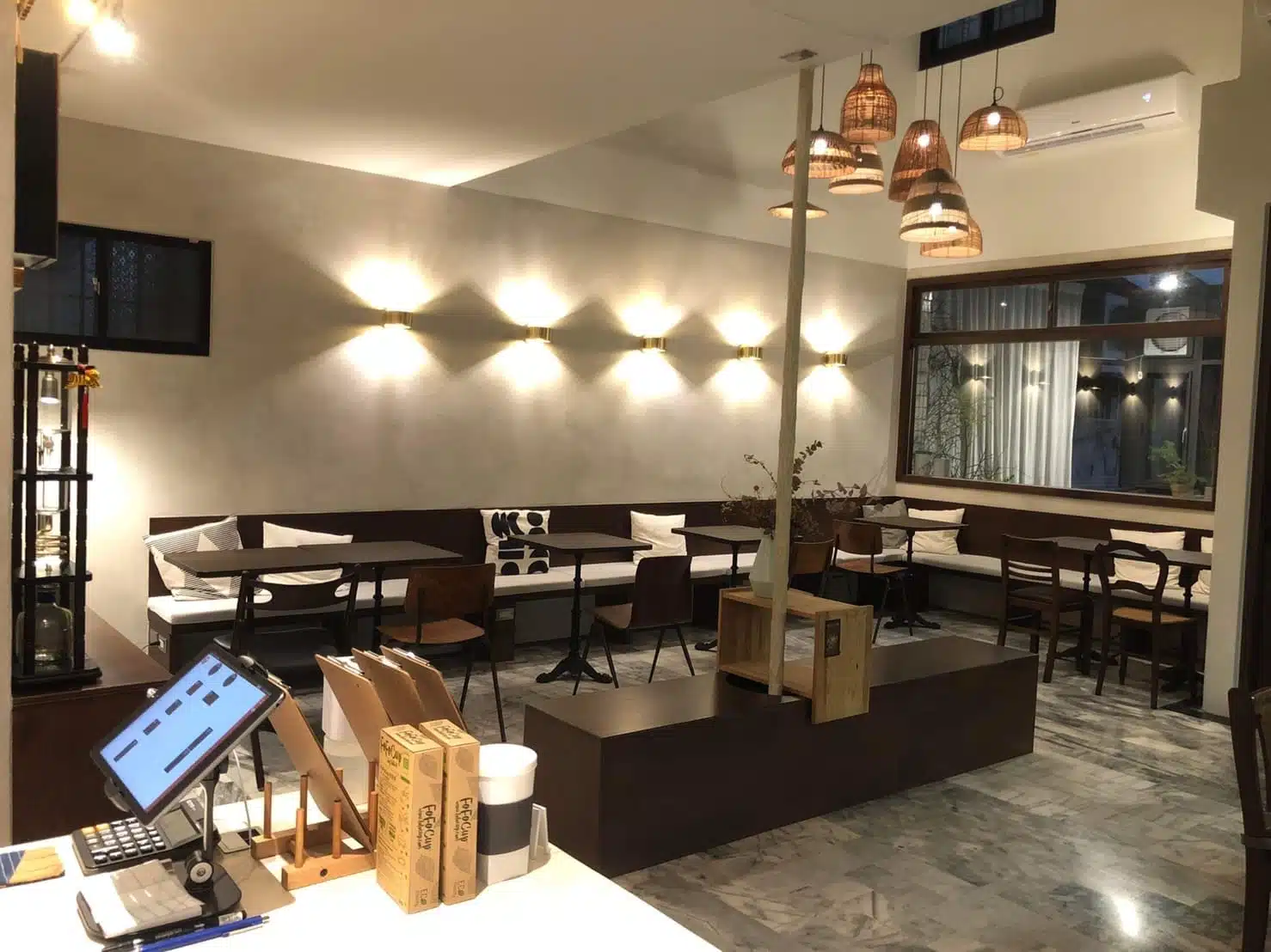 小島製冰 / 室內用餐區