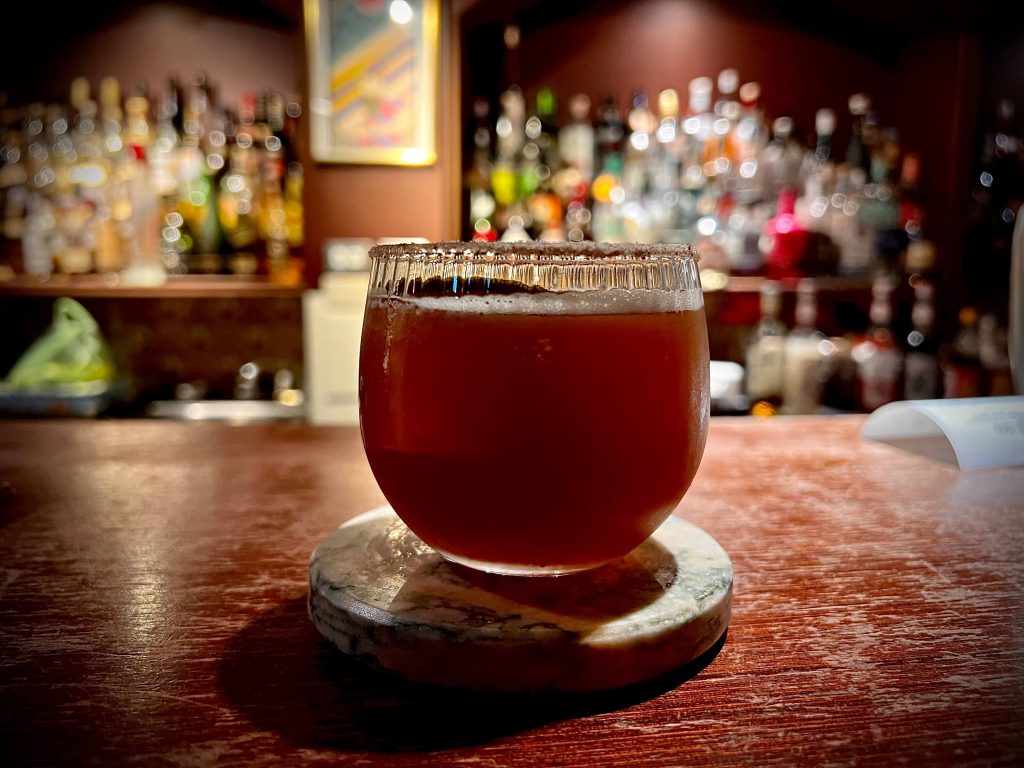 高雄老式古宅酒吧|萬吧 One Bar,帶你回到昭和時代的港都 萬吧調酒