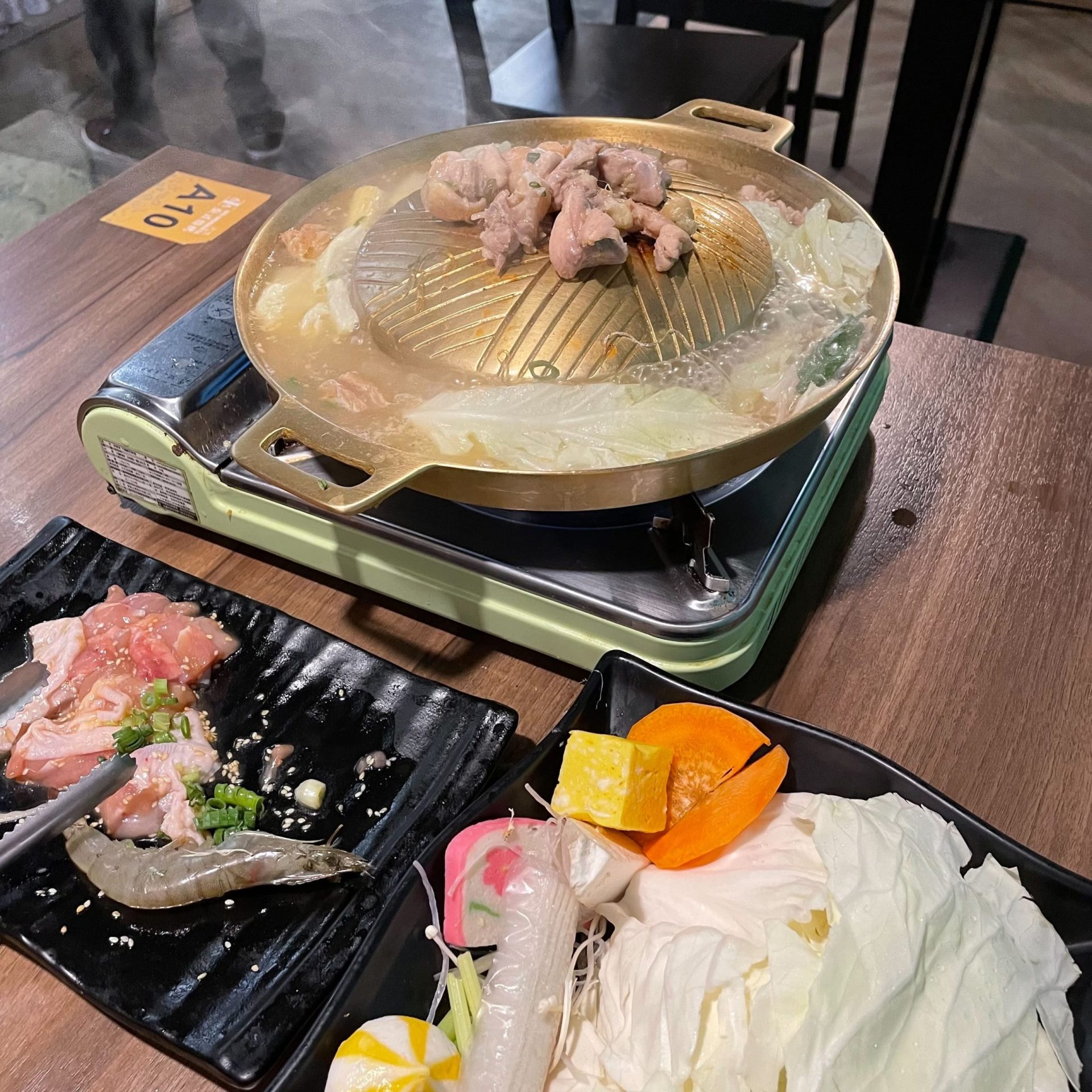 台中泰式料理推薦|巫泰式燒烤,重現傳統泰式銅板盤烤肉、熱炒和消暑甜點 巫泰式燒烤|泰式燒烤