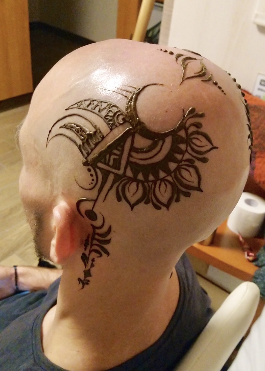 你聽過印度Henna彩繪嗎?百變風格、華麗圖騰讓蔡依林等名人都熱愛! 時尚創新風Judi作品
