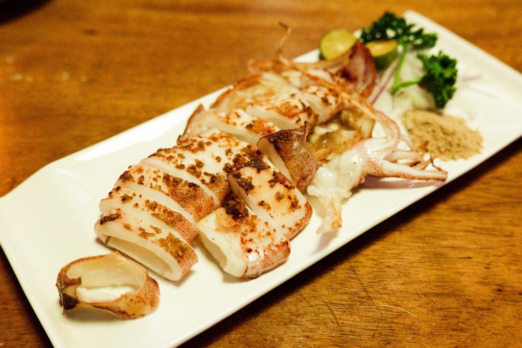 台中西區店小二|特色中國風串燒店!多樣佳餚選擇,深夜聚餐的好所在! 店小二|台中聚餐|中西區