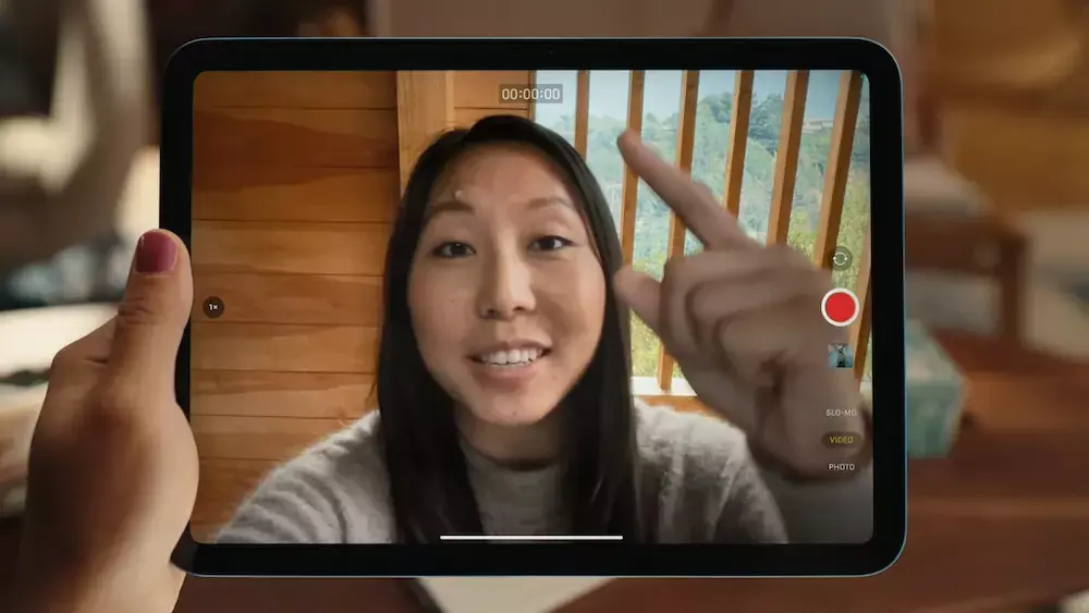 iPad 10 及 M2 iPad Pro 低調上市!Apple 深夜偷偷調漲舊產品 人物居中