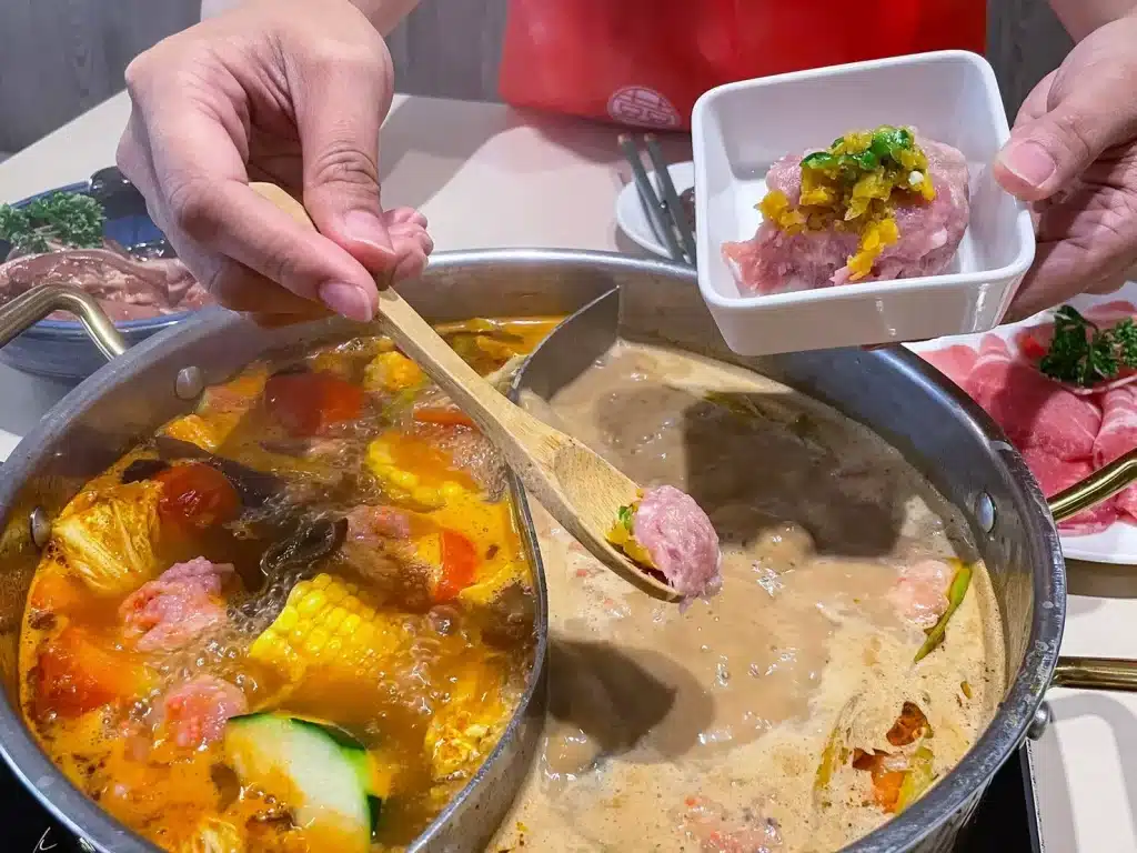 春囍打邊爐|港式鍋物新秀,評價、菜單、必點、價格全攻略!文青網美定要來踩點!高雄火鍋 高雄火鍋推薦|春囍打邊爐