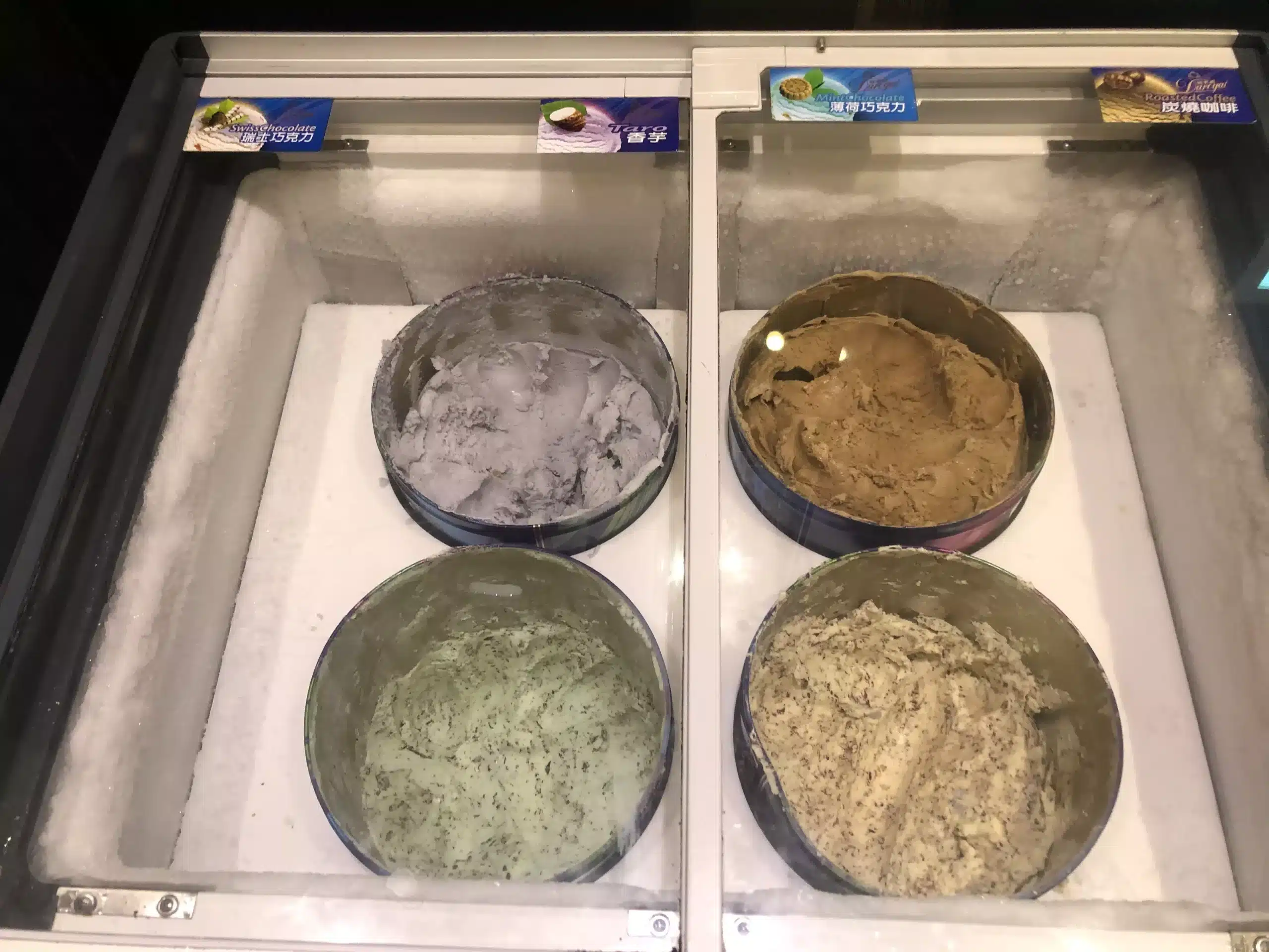 牛鍋私藏鍋物|超高CP值平價火鍋,蔬菜、飲料、冰淇淋無限續盤吃到飽 台中大里火鍋 台中大里火鍋推薦|牛鍋私藏鍋物
