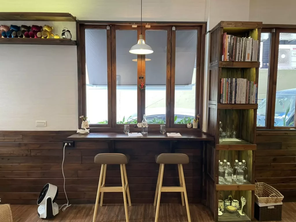 店內座位區