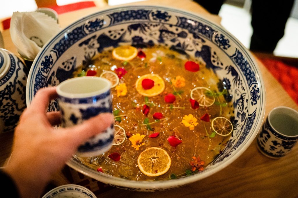 安慰劑｜撫慰心靈的客棧酒樓