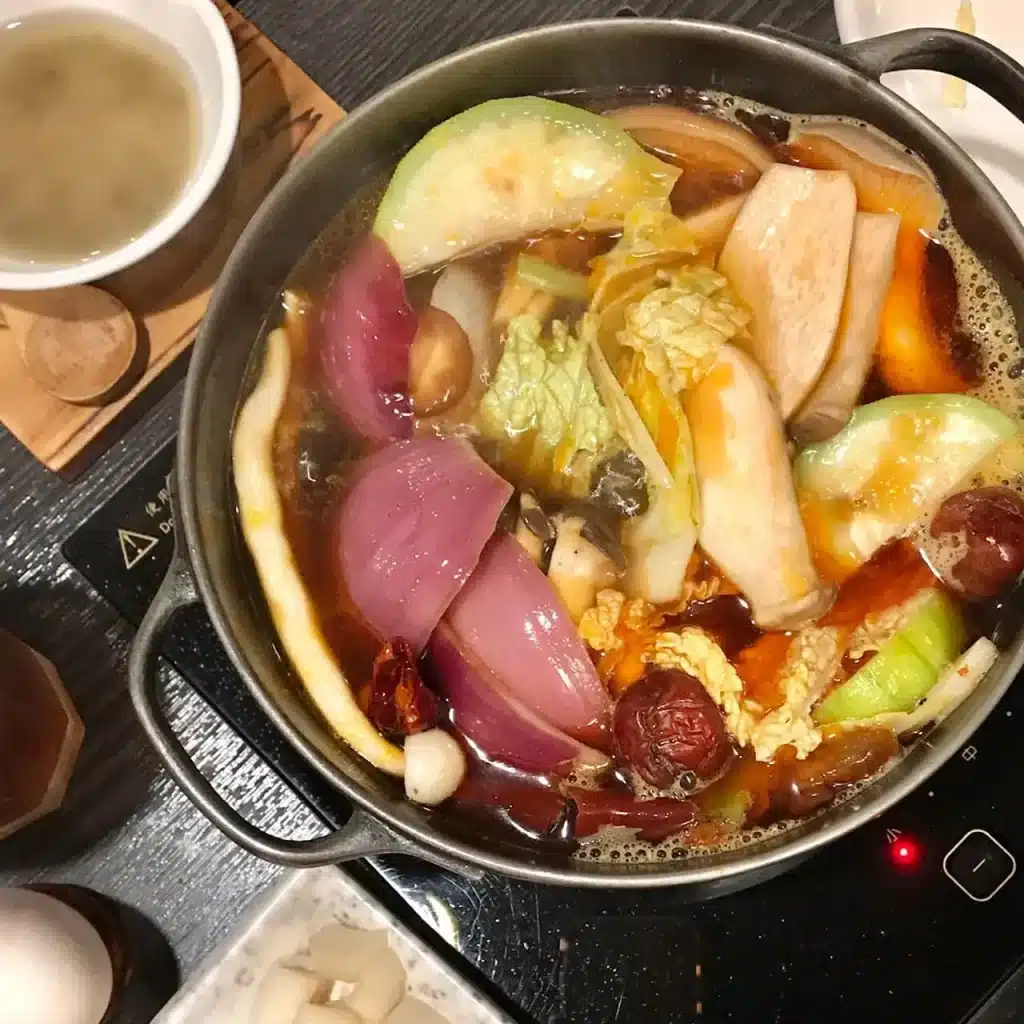 不時不食清鍋物|25種蔬菜、野菇炊飯、烏龍冷麵吃到飽,每口都是安心的原型食物!彰化火鍋 湯底|隱藏版麻奶鍋DIY-4