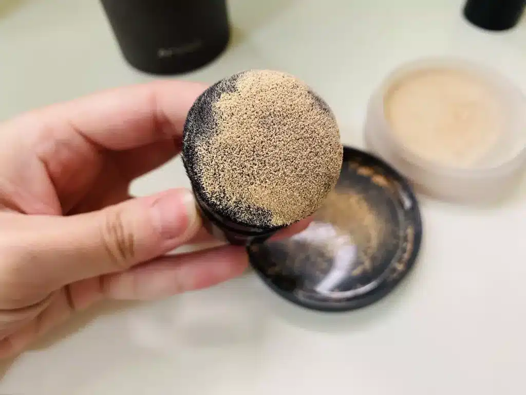 ,too beauty 礦物粉底開箱|保濕、吸油、防護一次搞定,快速打造輕透自然妝容 too beauty 礦物粉底