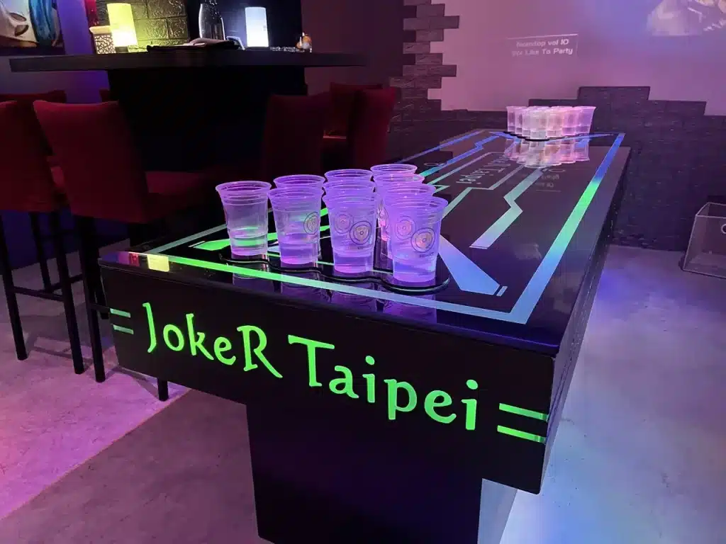 JokeR Taipei|越晚越high?東區必去撲克主題酒吧 台北東區酒吧推薦