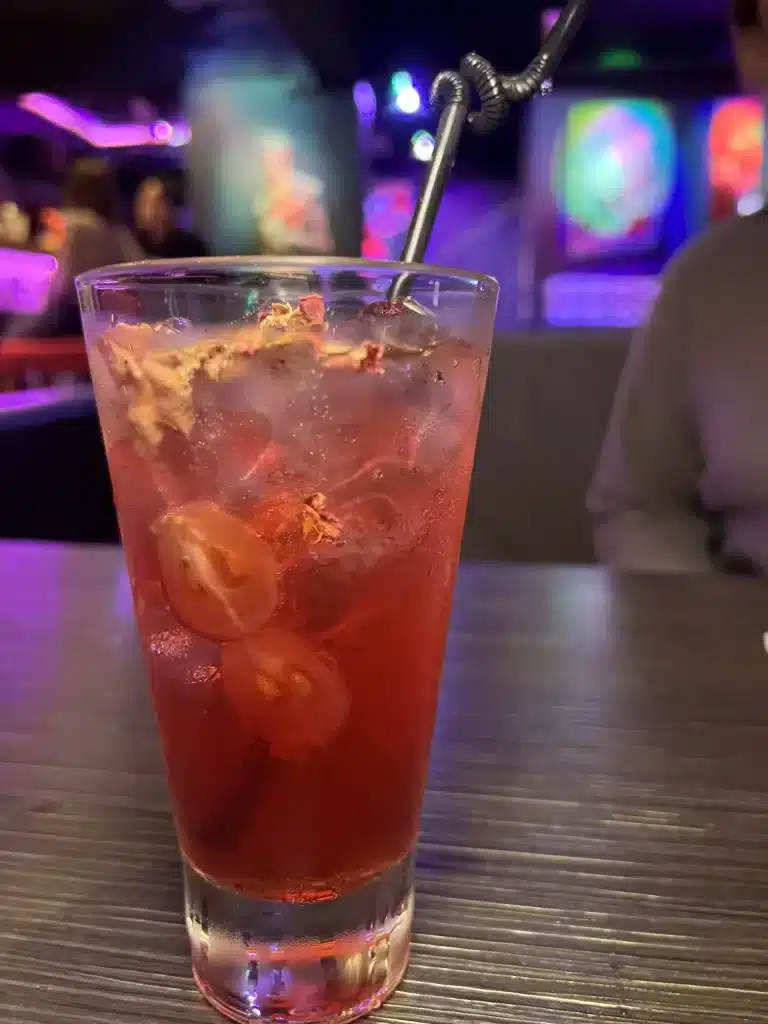撲克主題酒吧｜台北東區