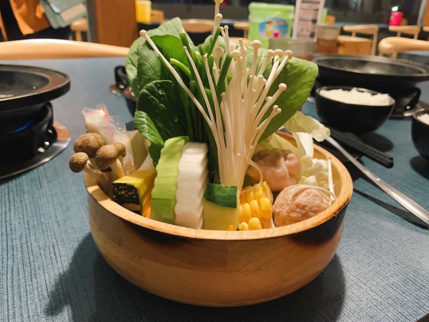 【台中小火鍋推薦】敝姓鍋|獨家特色湯底「起司牛奶鍋」,高大牧場鮮奶加好加滿! 蛤蜊鯛魚雙拼 $388-3