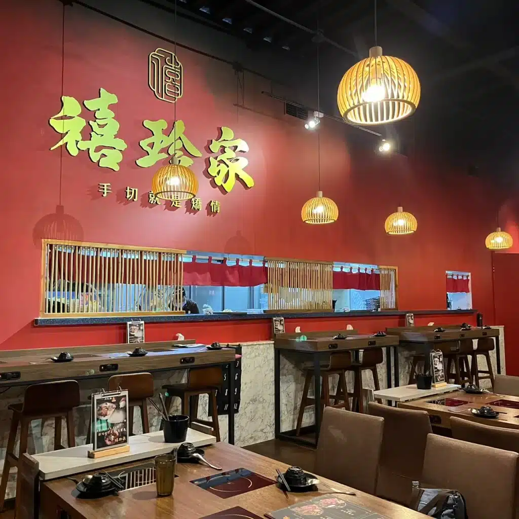 禧珍家|評價、菜單、必點、價格全攻略!冷藏手切厚牛x烤布蕾鍋x炸蛋螺螄粉,宮廷風鍋物有請皇上、皇后入殿享用!台中 叮咚News|分享新奇與樂趣