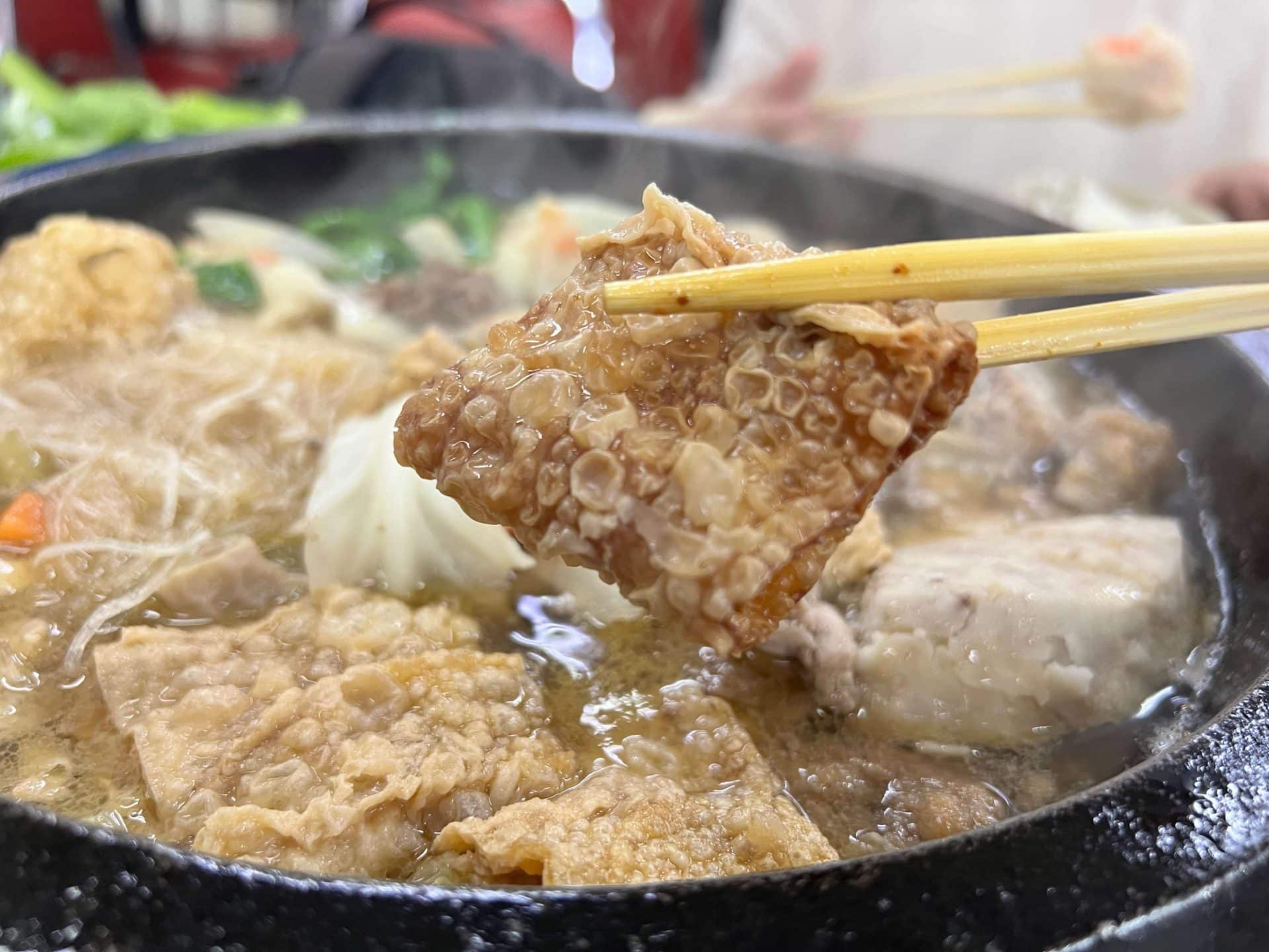 松江南京站石頭火鍋|小紅莓石頭火鍋城,僅此一家別無分店,屹立不搖40年的台北老店! 叮咚News|分享新奇與樂趣