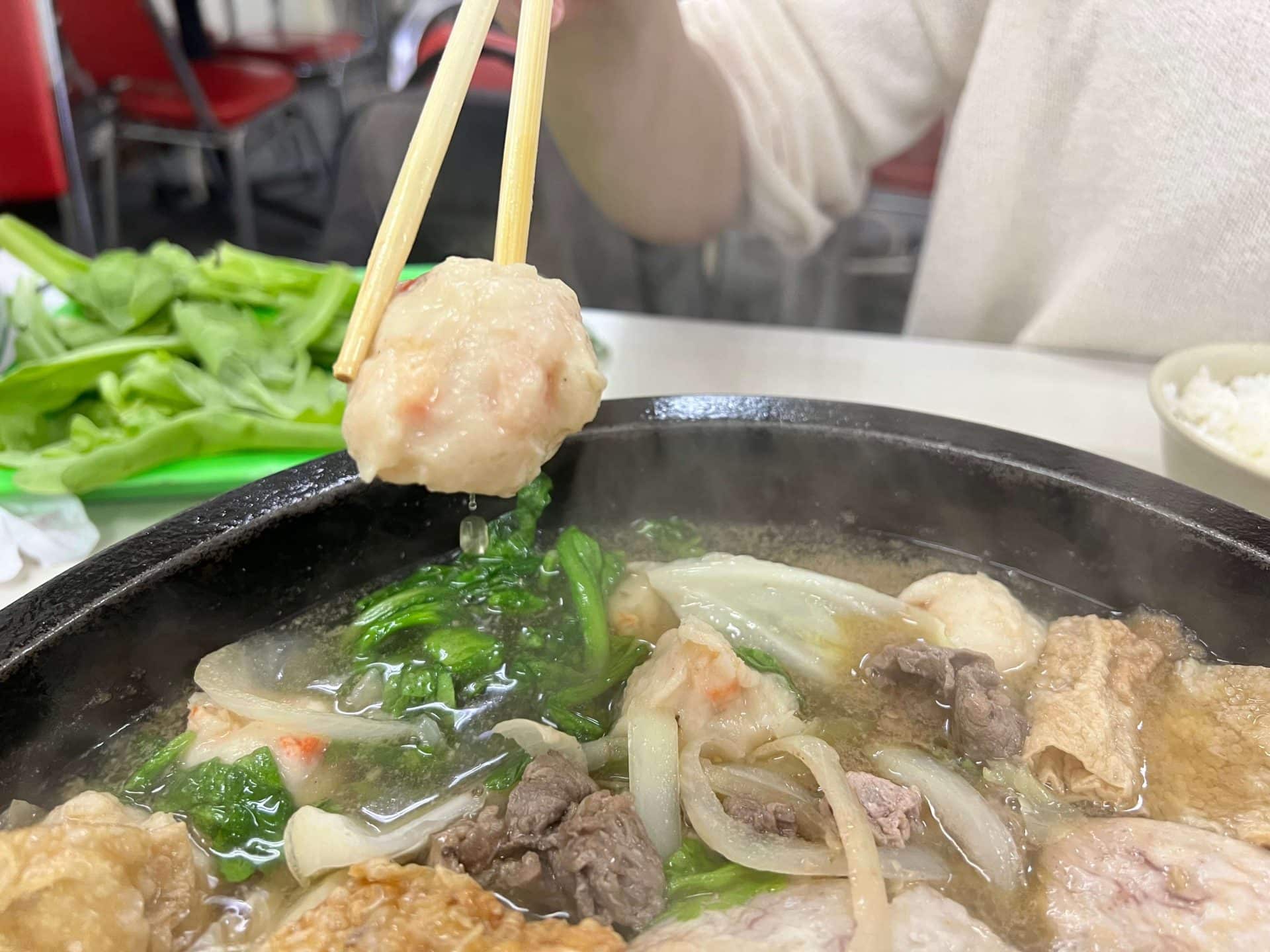 松江南京站石頭火鍋|小紅莓石頭火鍋城,僅此一家別無分店,屹立不搖40年的台北老店! 叮咚News|分享新奇與樂趣