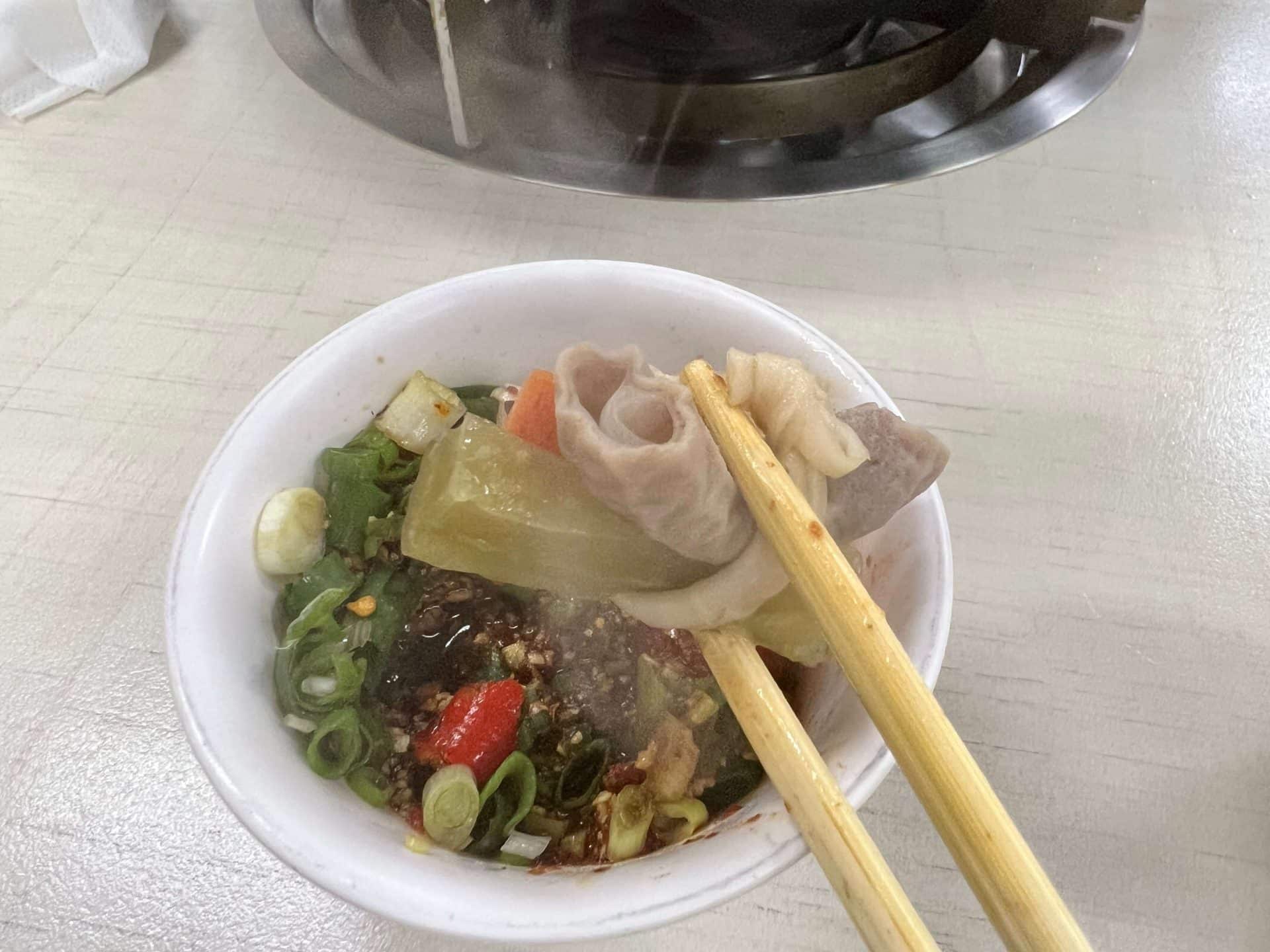 松江南京站石頭火鍋|小紅莓石頭火鍋城,僅此一家別無分店,屹立不搖40年的台北老店! 叮咚News|分享新奇與樂趣