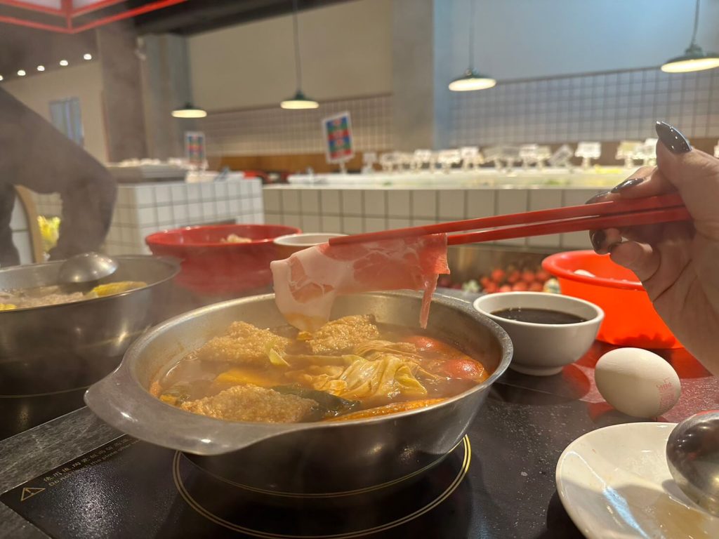 嘉義火鍋|蔬盈市場火鍋,40種以上新鮮蔬菜讓你吃到飽!素食葷食一次滿足~ 叮咚News|分享新奇與樂趣