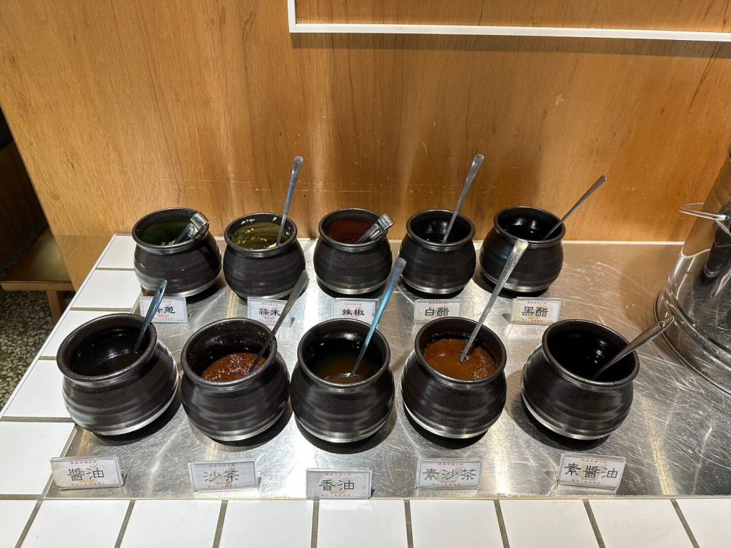 嘉義火鍋|蔬盈市場火鍋,40種以上新鮮蔬菜讓你吃到飽!素食葷食一次滿足~ 叮咚News|分享新奇與樂趣