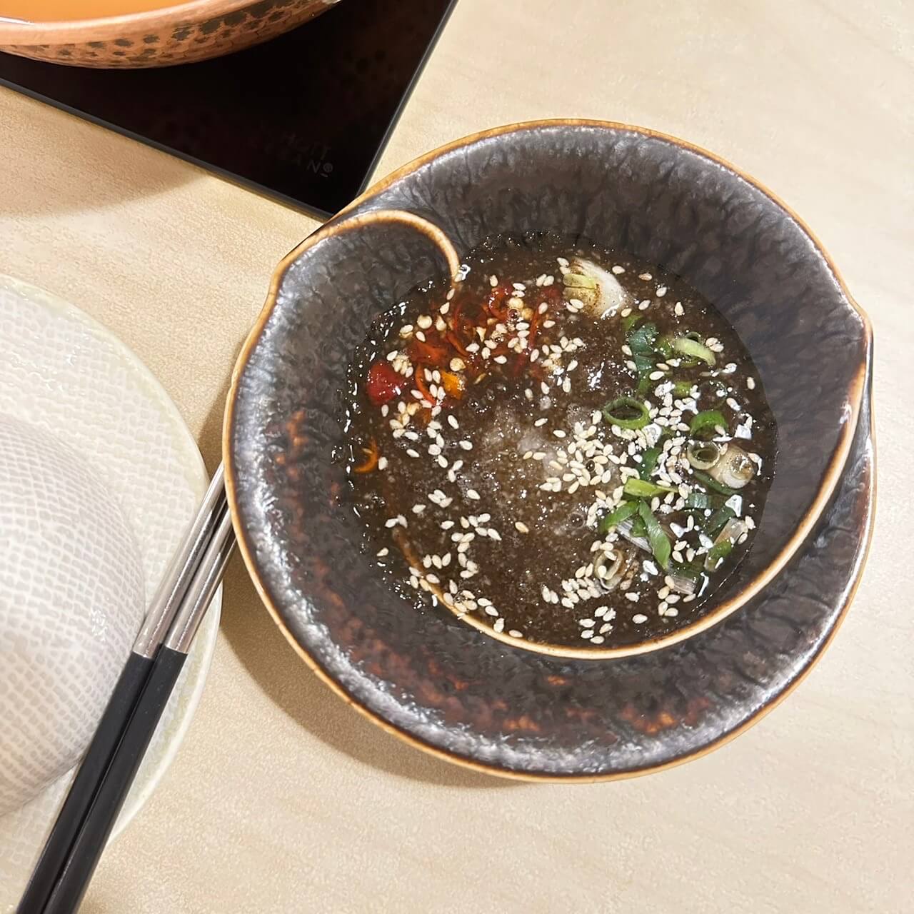 嘉義巷弄美食|有囍事鍋物-免共鍋費、服務費!必搭內行人才知道的超神隱藏版醬料 叮咚News|分享新奇與樂趣