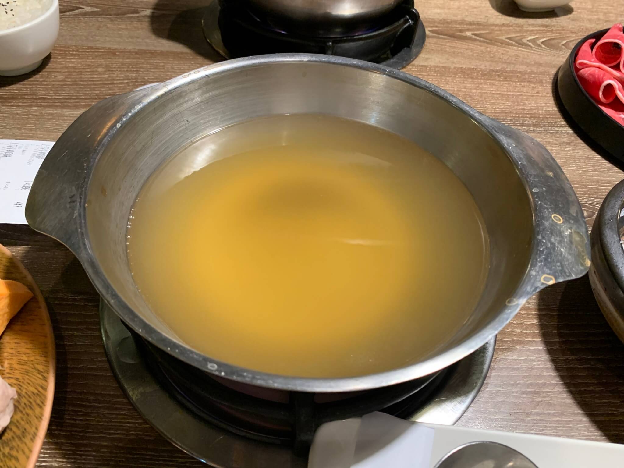 嘉義聚餐推薦|「鼎盛十里鍋物」平價中也能享受氣派的儀式感,超大場地適合多人聚餐! 叮咚News|分享新奇與樂趣