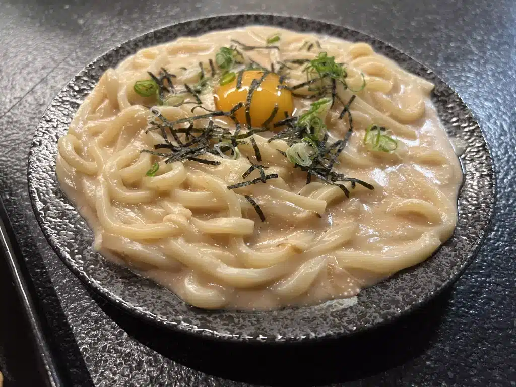 【Bar 宮 Miya】東區酒吧|理性飲酒,適度放鬆的日系餐酒館 明太子炒烏龍麵照片