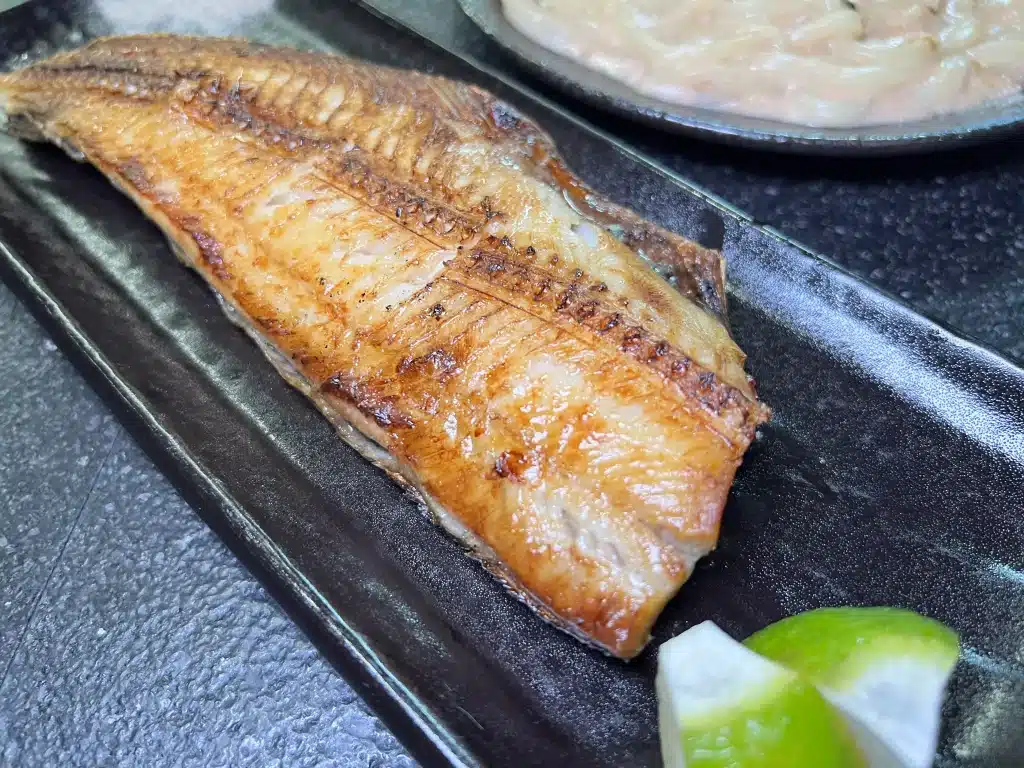 【Bar 宮 Miya】東區酒吧|理性飲酒,適度放鬆的日系餐酒館 烤花魚照片