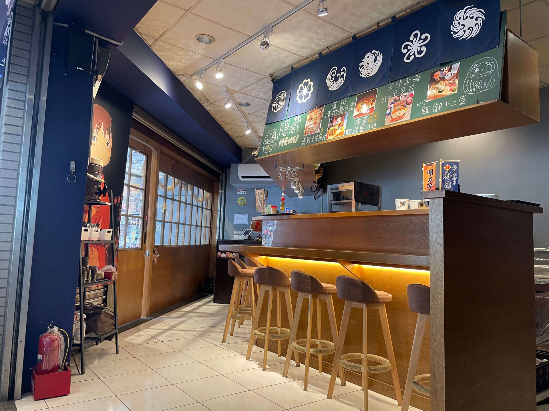 小鮨食事用餐空間
