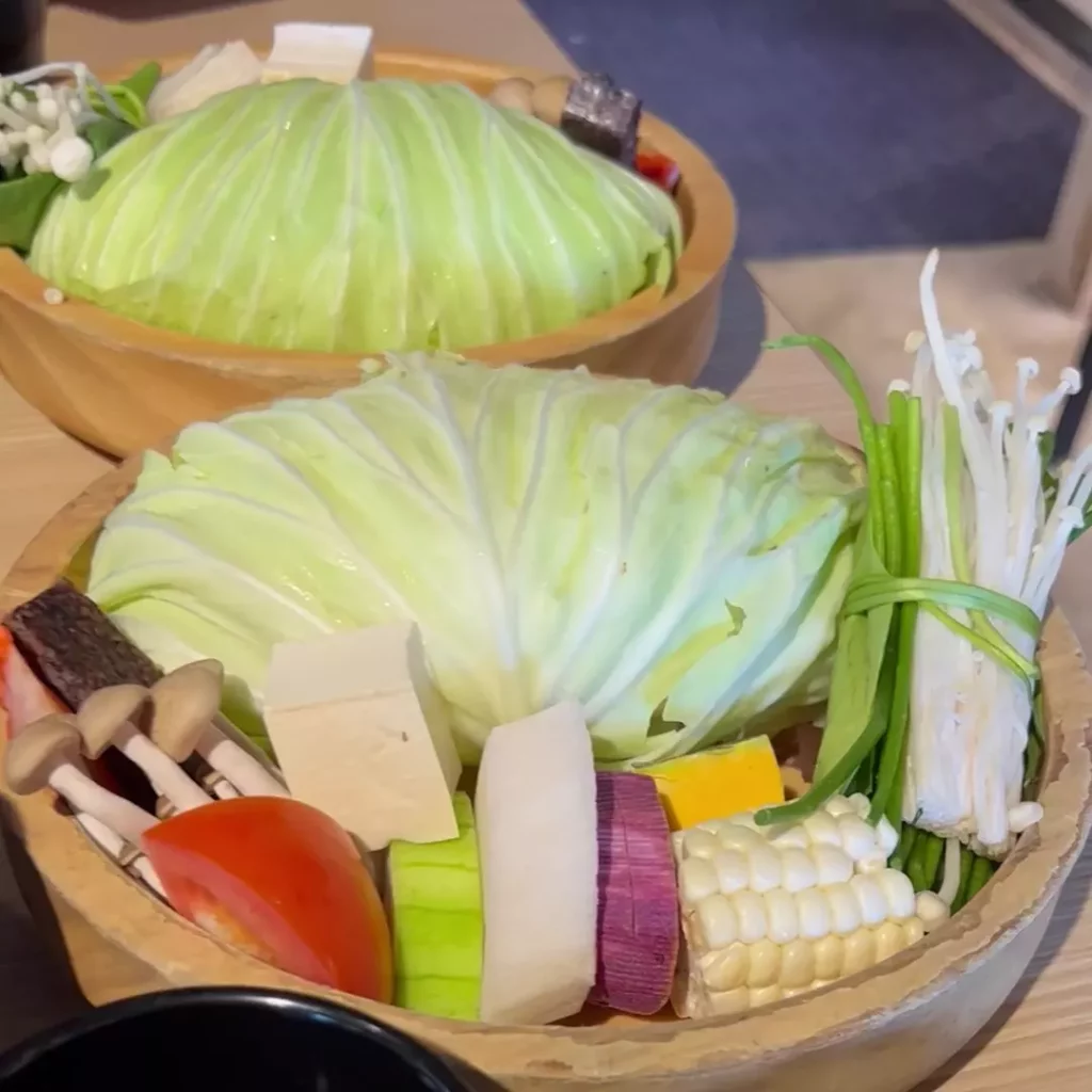 野人Shabu | 100%加量超嫩豬頸肉與鮮切牛，冷藏熟成的專業美味