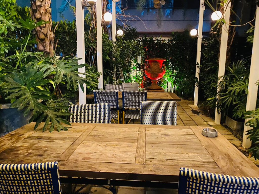 雛菊daisy villa餐酒館|南洋渡假風酒吧,必點配角拼盤X特色水煙,放鬆享受美好夜生活 叮咚News|分享新奇與樂趣