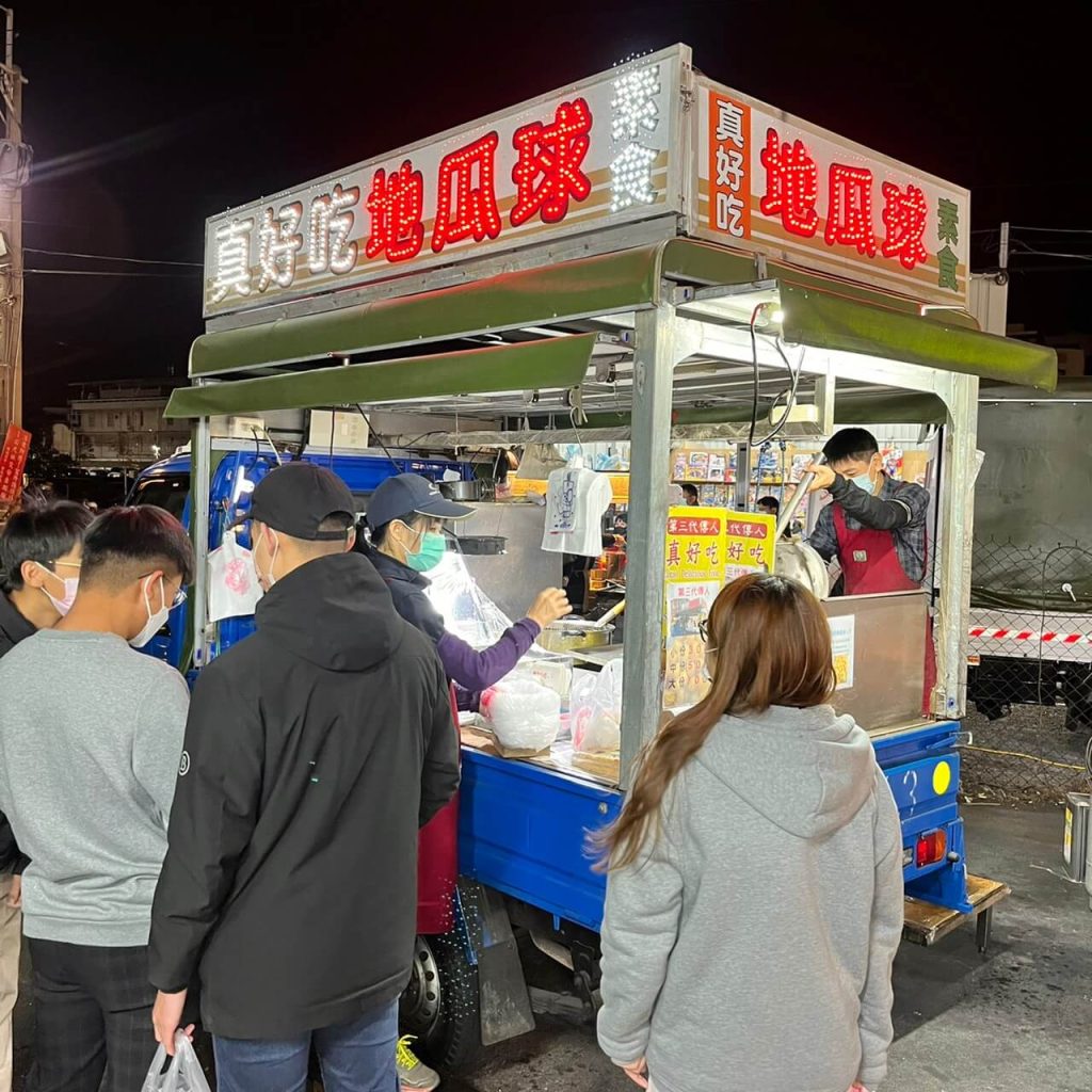 彰化精誠夜市10大必吃推薦!平民銅板價x超乎想像大份量,在地人也是一週吃3天的好滋味~ 叮咚News|分享新奇與樂趣