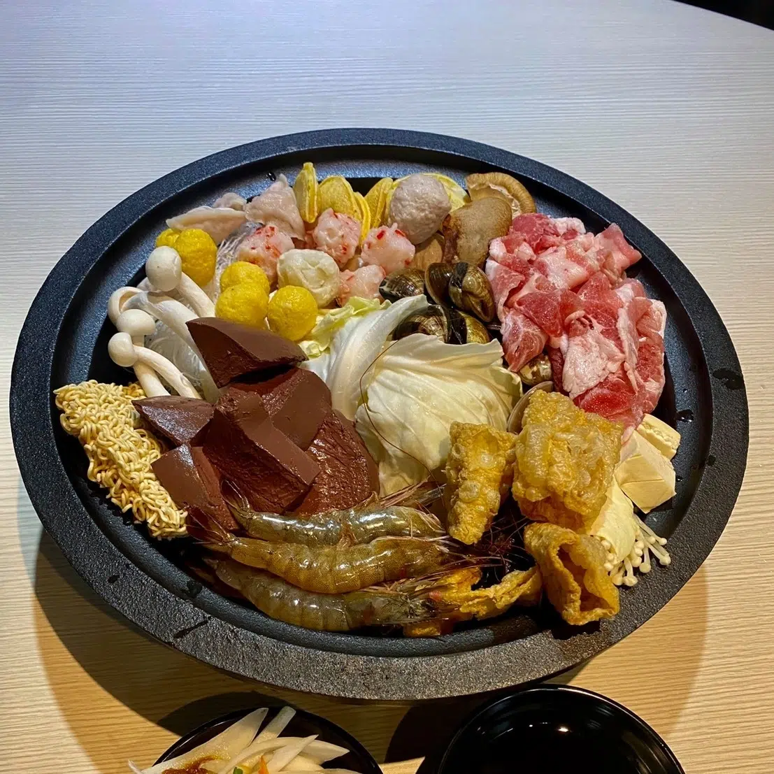 七、小樓｜爆炒石頭小火鍋