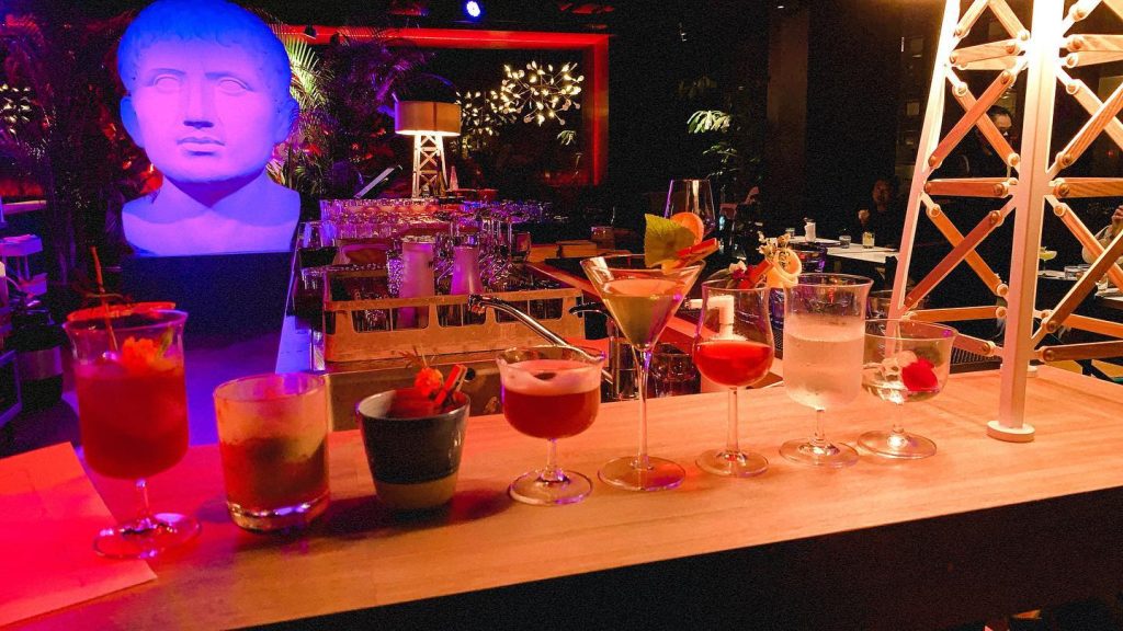 台中餐酒館推薦 | Chill Play去憂不累 |台中七期網美打卡、好友聚會浮誇熱點 Chill Play去憂不累 | 限定活動-3